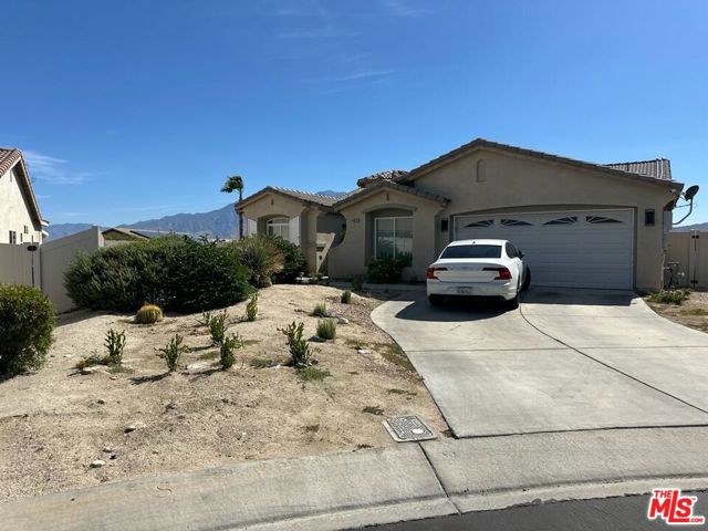 64025 Dolomite Court, Desert Hot Springs CA: https://media.crmls.org/mediaz/2266e5ef-2363-48cd-8c5a-24bee8e7e7bd.jpg