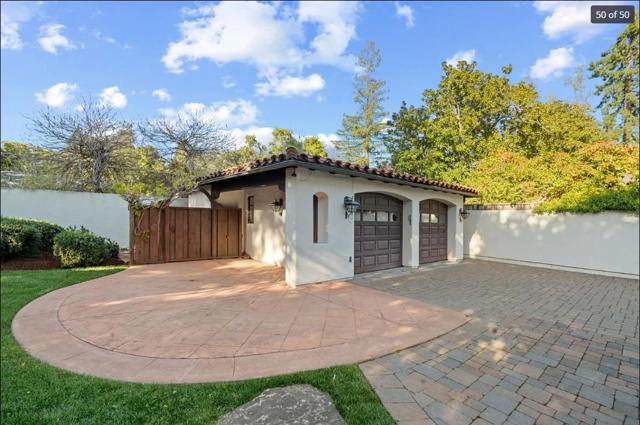 1189 Hamilton Avenue, Palo Alto CA: https://media.crmls.org/mediaz/226811f3-1f20-4a54-ab26-68bd22753bcd.jpg