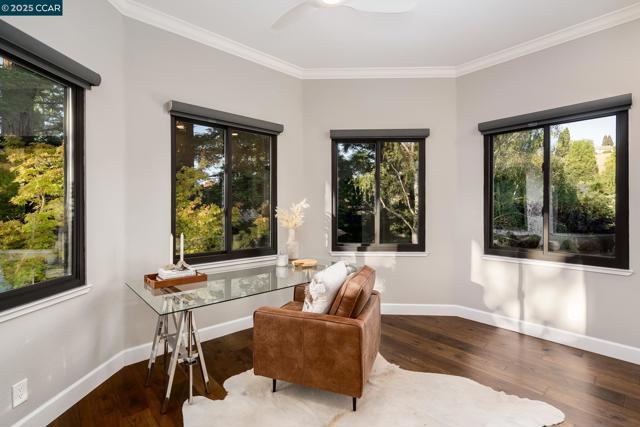 3284 Blackhawk Meadow Dr, Danville CA: https://media.crmls.org/mediaz/22683a00-927c-45d3-89ea-11534c12a344.jpg