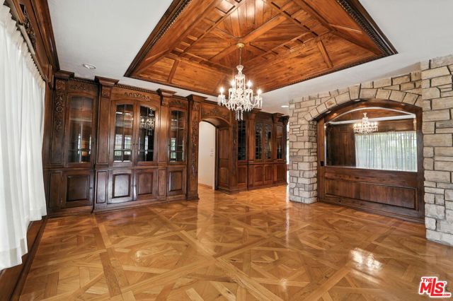 Drew Fenton | 16560 Park Lane Circle Los Angeles CA | MLS: 7286867