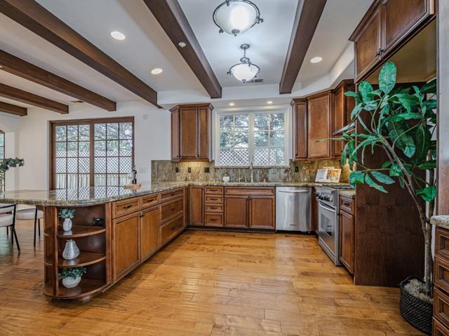 243 Harbor Beach Court, Santa Cruz CA: https://media.crmls.org/mediaz/226891fb-c63c-4005-9830-93f29fa107ec.jpg