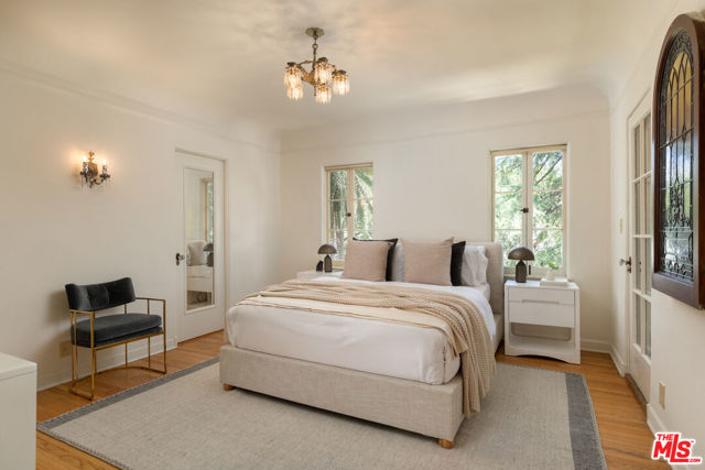 205 S Lomita Avenue, Ojai CA: https://media.crmls.org/mediaz/2268d5f0-59dd-4ed1-bf09-9b93045c57db.jpg