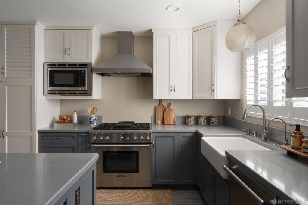 3124 Laurel St - photo 8
