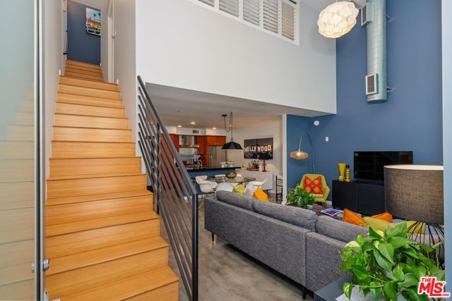 2 Bed Home for Sale in Los Angeles, California