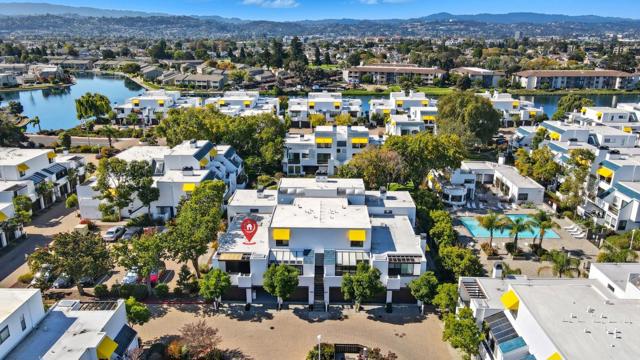 831 Balboa Lane, Foster City CA: https://media.crmls.org/mediaz/226b94de-7139-46ea-8398-a4bba5d27672.jpg