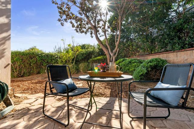 2320 Ivy Road, Oceanside CA: https://media.crmls.org/mediaz/226c787f-02ef-4a28-8bcb-d615ea60f21f.jpg