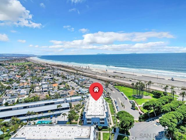 24 Montego Court, Coronado CA: https://media.crmls.org/mediaz/226ccba5-fe77-4d75-9618-72107d6ea664.jpg