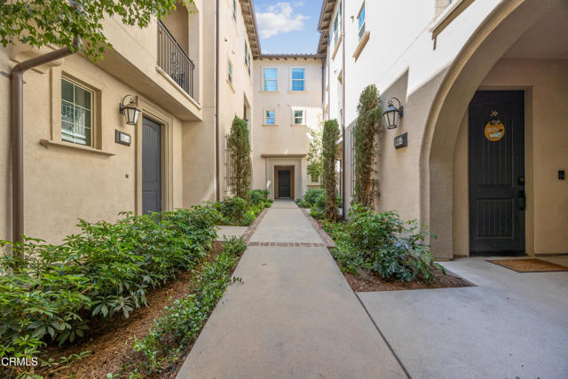 Detail Gallery Image 4 of 67 For 865 Orchid Way a,  Azusa,  CA 91702 - 3 Beds | 3/1 Baths