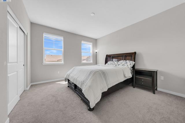 2859 Wylin Blvd, Lathrop CA: https://media.crmls.org/mediaz/226df3e7-19e1-4a7e-8ea8-b0060f16ac84.jpg