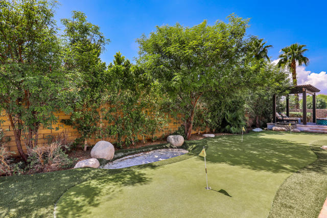 54780 Damascus Drive, La Quinta CA: https://media.crmls.org/mediaz/226ef9e9-47b8-4df0-80b7-e43869b0ac90.jpg