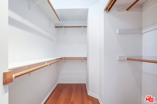 1119 23rd Street, Santa Monica CA: https://media.crmls.org/mediaz/226f9cbb-2c38-4d61-b348-d59c02b61c9b.jpg