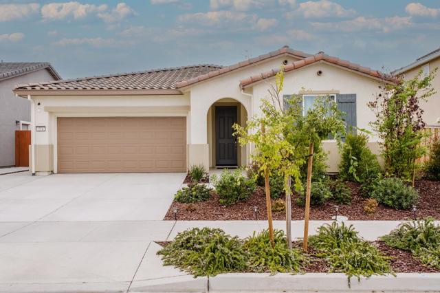 554 Pleasant Drive, Lathrop CA: https://media.crmls.org/mediaz/2270728c-e399-49d0-b854-a8e5f890ffa0.jpg