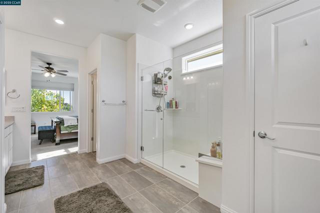 158 Wooley Creek Way, Brentwood CA: https://media.crmls.org/mediaz/2270b925-c6eb-4b51-bac1-38d989fe6d2f.jpg