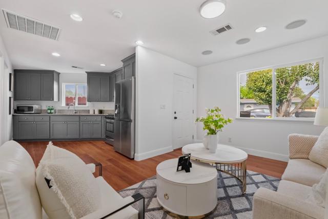 Image 22 of 49 For 1130 Breezewood Court