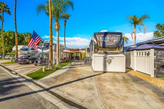 69411 Ramon Road, Cathedral City CA: https://media.crmls.org/mediaz/2270fec3-e570-4784-801f-f168a2935c78.jpg