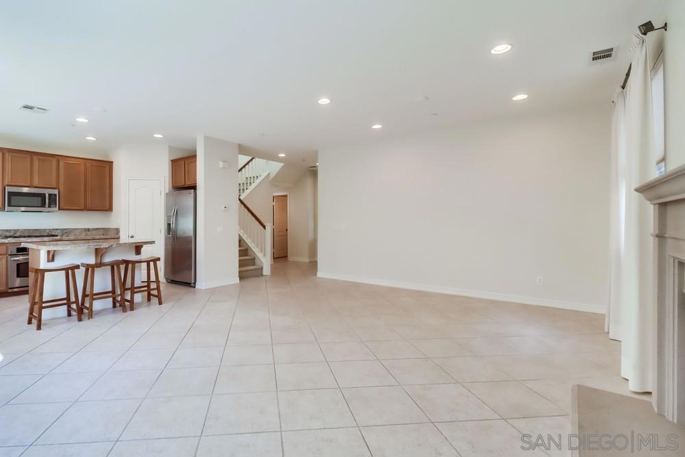 17020 New Rochelle Way - photo 5