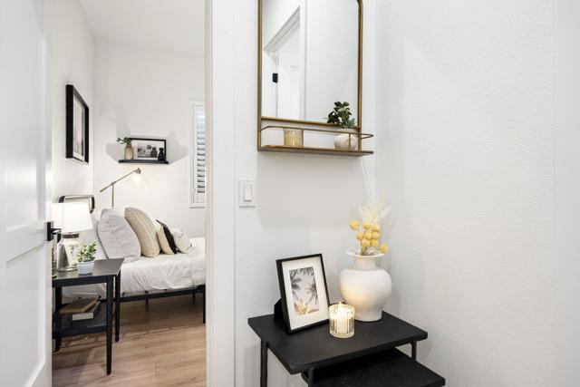33 Calle La Reina, Rancho Mirage CA: https://media.crmls.org/mediaz/227123bd-e620-437b-a003-f7172acdc4f7.jpg