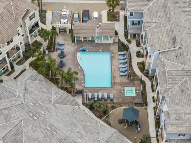 524 Surfbird Lane, Imperial Beach CA: https://media.crmls.org/mediaz/22713327-aa15-4846-b704-bcd1b0ca94e0.jpg