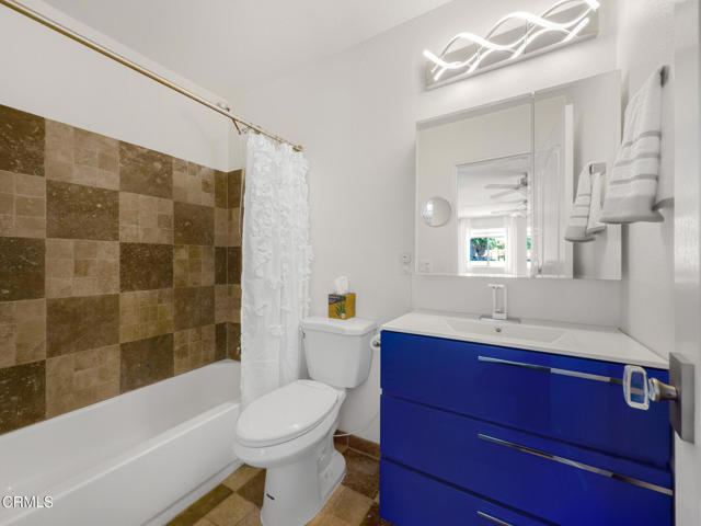 1210 S La Luna Avenue, Ojai CA: https://media.crmls.org/mediaz/227280fb-8a7f-4a65-a369-885b33f7ab01.jpg