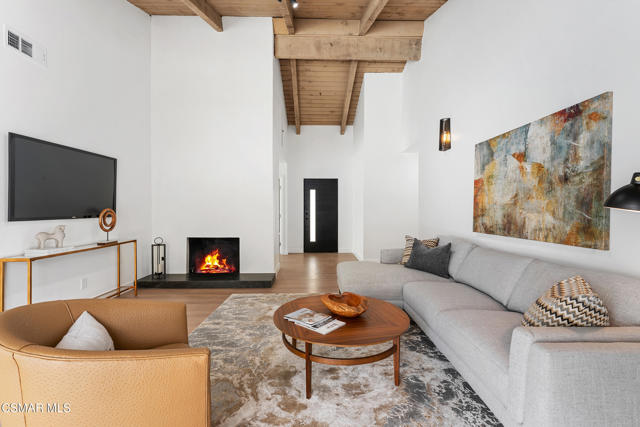 1161 Triunfo Canyon Road, Westlake Village CA: https://media.crmls.org/mediaz/22734c76-467c-44dc-9064-4c6c64f30fbb.jpg