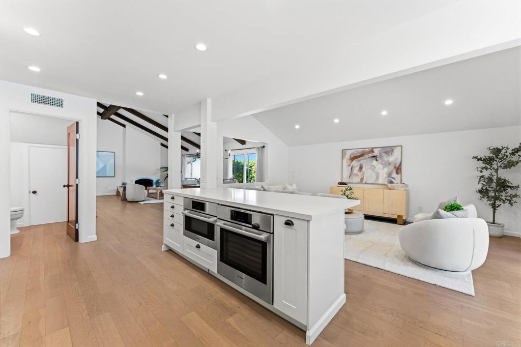 12510 Pacato Cir - photo 14
