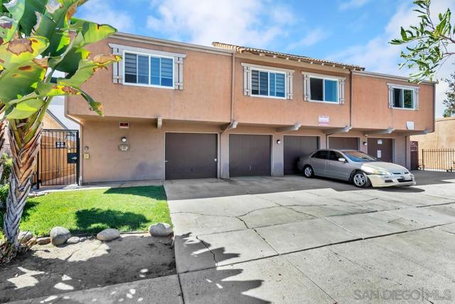 4252 35th St, San Diego CA: https://media.crmls.org/mediaz/2273ed48-151d-4c83-ad4a-a59bd7709f6c.jpg