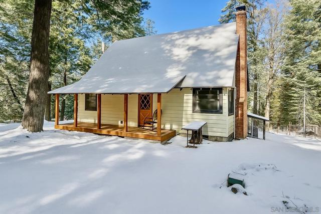 33613 Bailey Meadows Road, Palomar Mountain CA: https://media.crmls.org/mediaz/2274d076-5e5a-4931-bd93-14a3a12f61ce.jpg