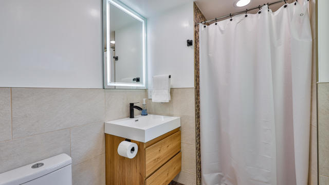 73042 Willow Street, Palm Desert CA: https://media.crmls.org/mediaz/2274ebbf-852d-4d96-9b41-87bdee763f8e.jpg