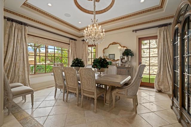 28 Grande View Court, Rancho Mirage CA: https://media.crmls.org/mediaz/2276a4a4-9be4-4c48-b415-135030fa313c.jpg