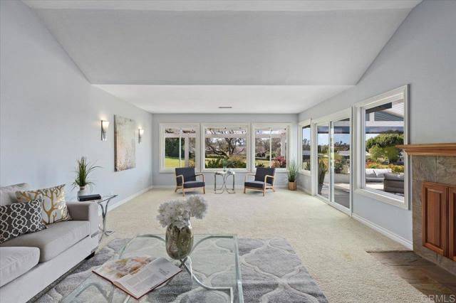 1054 La Sombra Drive, San Marcos CA: https://media.crmls.org/mediaz/22782677-5224-4007-873a-8d85ca875a55.jpg