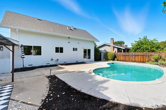 1640 Amhurst Way, Concord CA: https://media.crmls.org/mediaz/22788793-7dac-4453-aeef-898509ef0a57.jpg