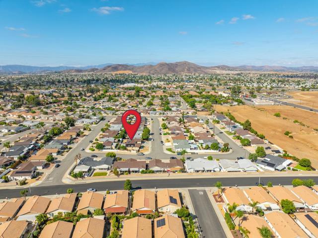 27367 El Cajon Lane, Menifee CA: https://media.crmls.org/mediaz/227a0094-4284-42dc-8b8b-5808968b0e85.jpg