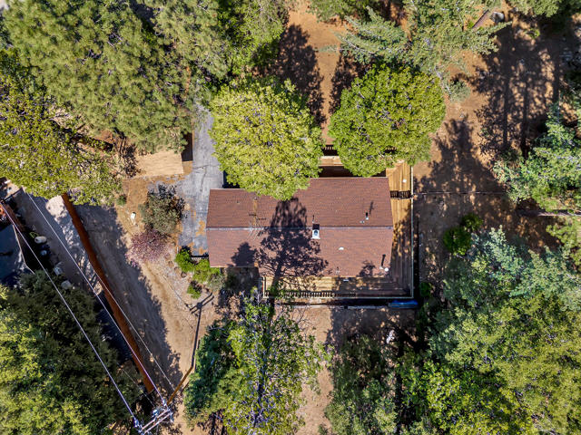 52551 Pine Ridge Road, Idyllwild CA: https://media.crmls.org/mediaz/227aba92-6cdc-4f98-a979-8e24504bc0a9.jpg