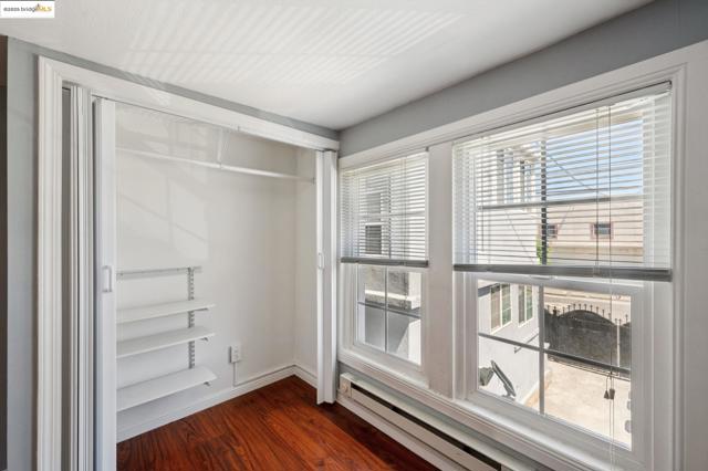 1063 32Nd St, Oakland CA: https://media.crmls.org/mediaz/227bf171-bcd3-4a83-a75a-aaab4908196d.jpg