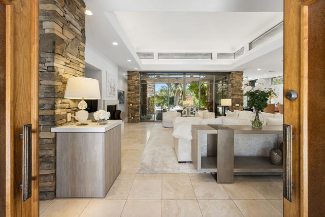 810 Shadow Vista, Palm Desert, CA 92260