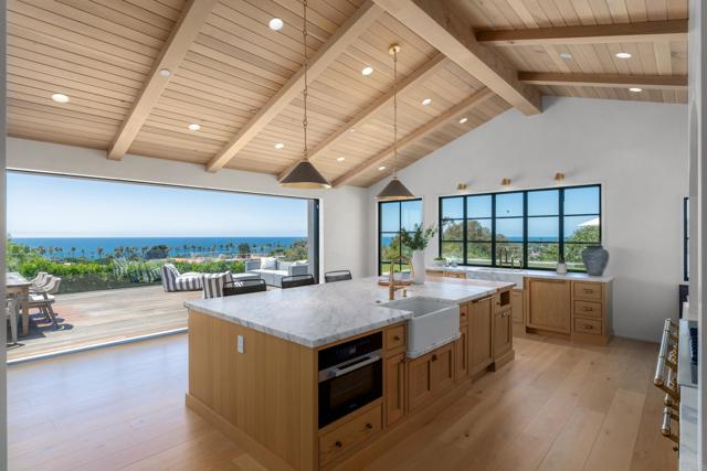 6260 Waverly Avenue, La Jolla CA: https://media.crmls.org/mediaz/227d2fb1-8275-45b9-a908-064b0e9c4103.jpg