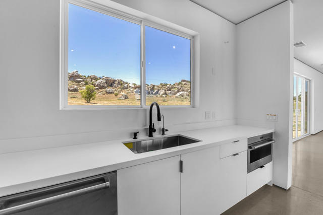 41265 Lakeshore Boulevard, Aguanga CA: https://media.crmls.org/mediaz/227d38de-1af5-40ad-909c-78ef37e4f5be.jpg