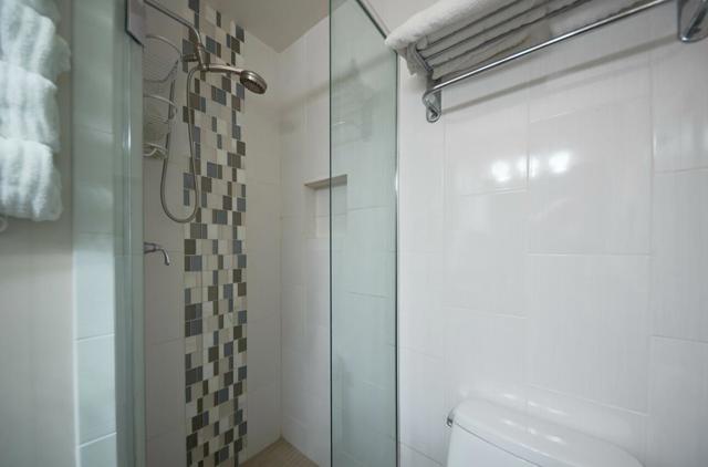 39 La Playa Street, Monterey CA: https://media.crmls.org/mediaz/227dd987-2a7a-4965-9f7e-efff225799c6.jpg