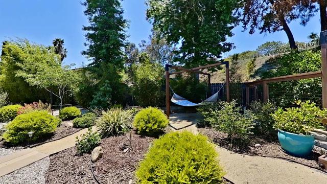11058 Picaza Place, San Diego CA: https://media.crmls.org/mediaz/227e2aa6-40ae-4350-b134-67d010e5057a.jpg
