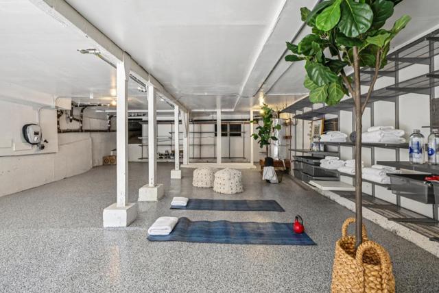 219 Crescent Avenue, San Francisco CA: https://media.crmls.org/mediaz/227eac0b-ffcf-4b8b-b5ee-60ece9f4cef1.jpg