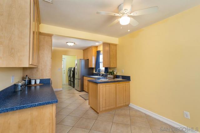 1187 Tangerine St, El Cajon CA: https://media.crmls.org/mediaz/227faecb-4a82-4313-b3c9-3295d240dfcb.jpg