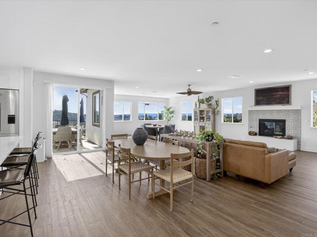 Detail Gallery Image 7 of 42 For 1858 Avocado Rd, Oceanside,  CA 92054 - 5 Beds | 3/1 Baths