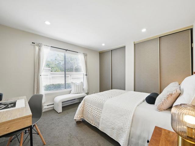 1685 Bayridge Way, San Mateo CA: https://media.crmls.org/mediaz/22818562-050a-46d2-a644-bb7246b1353e.jpg