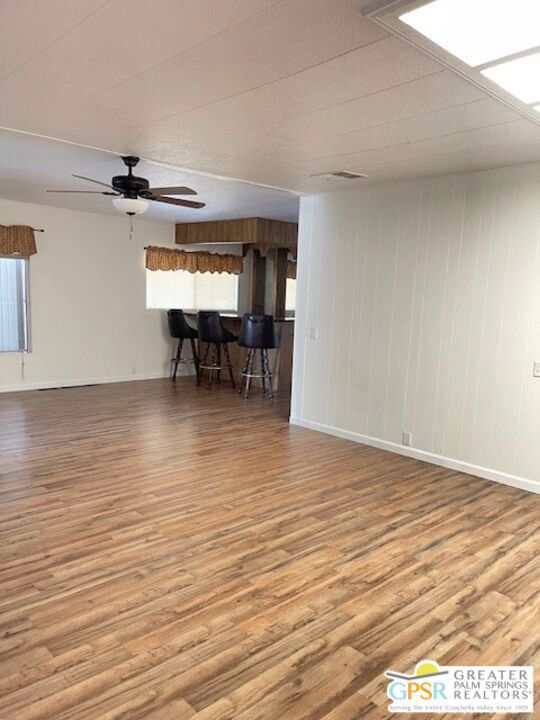 1273 Basswood Way, Hemet CA: https://media.crmls.org/mediaz/22826699-86cc-49df-b0bf-b9e77b86a32e.jpg
