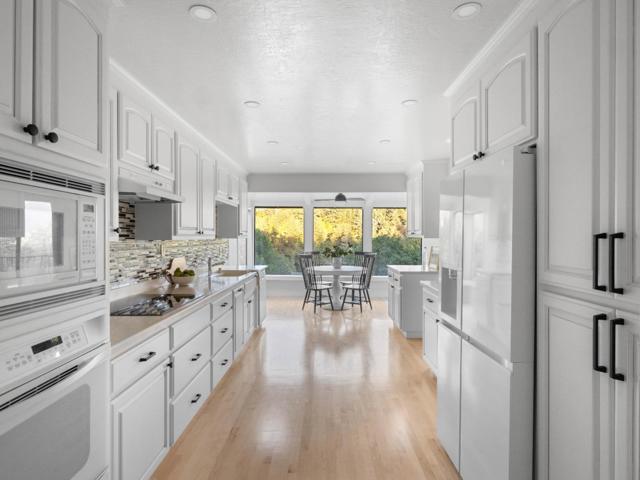 209 Calcita Drive, Santa Cruz CA: https://media.crmls.org/mediaz/2282de21-9352-4d96-9abc-786353f1b17c.jpg