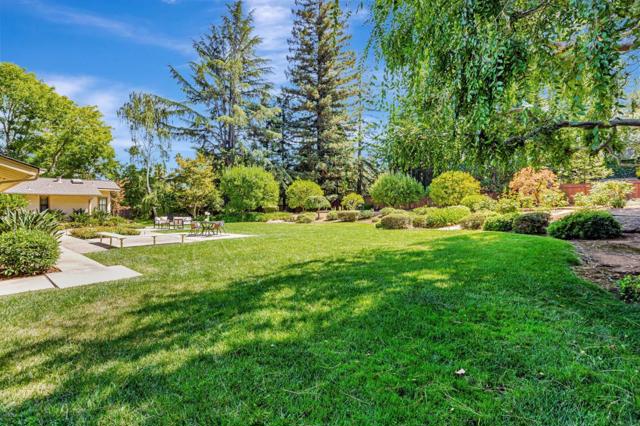 19680 Versailles Way, Saratoga CA: https://media.crmls.org/mediaz/2284017c-abee-4705-930e-d25544b5c64d.jpg