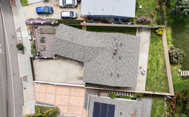 2068 Catalina, San Diego CA: https://media.crmls.org/mediaz/22847f91-61c4-4c8a-b416-a057bd53f5ab.jpg