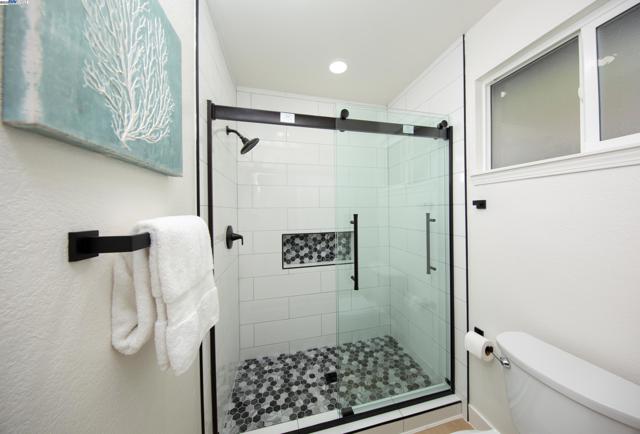 1392 Springview Ct., Concord CA: https://media.crmls.org/mediaz/2284dd69-01fa-4a10-a231-07c85c4297e9.jpg