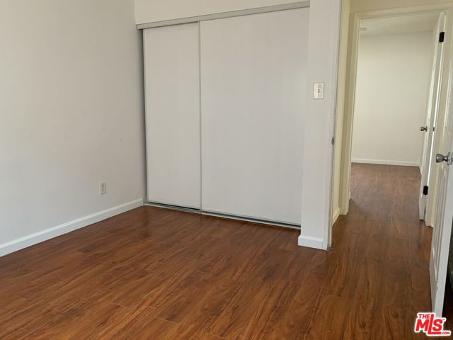 1330 S WILTON Place, Los Angeles CA: https://media.crmls.org/mediaz/228504d3-7af3-4ae9-ab78-2b2903988612.jpg