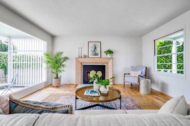 313 Vista Drive, Watsonville CA: https://media.crmls.org/mediaz/2285a170-2f7c-4005-a780-3a0836b5d474.jpg